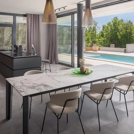 펜션 Gorgeous Home In Sterna