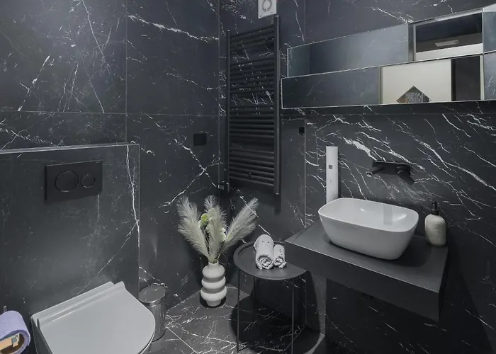 3 Bedroom Awesome In *