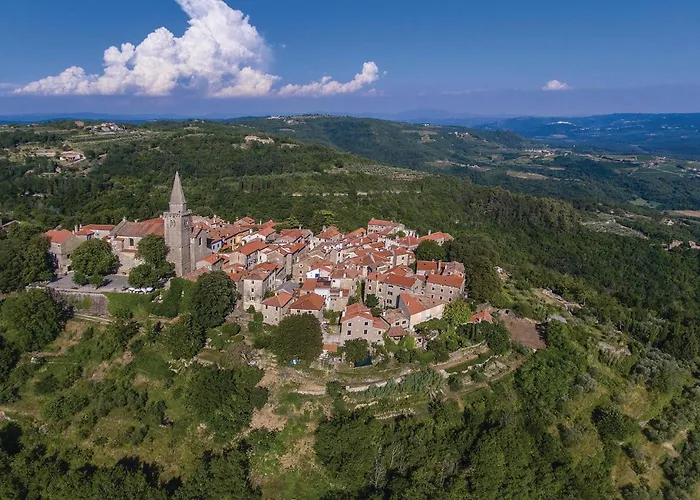 3 Bedroom Awesome In Casa vacanze Sterna
