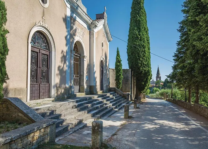 펜션 3 Bedroom Awesome In